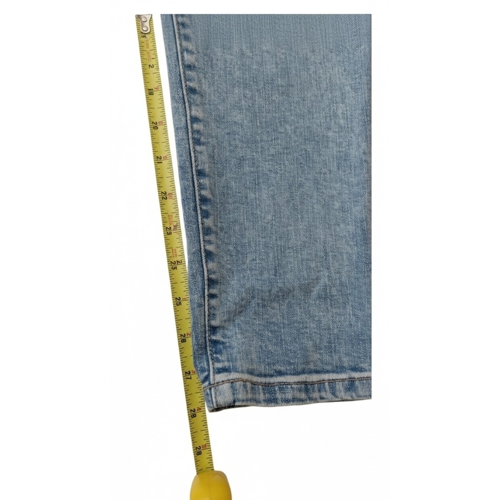 torrid Light Wash Boyfriend Jeans - Picture 4 of 7